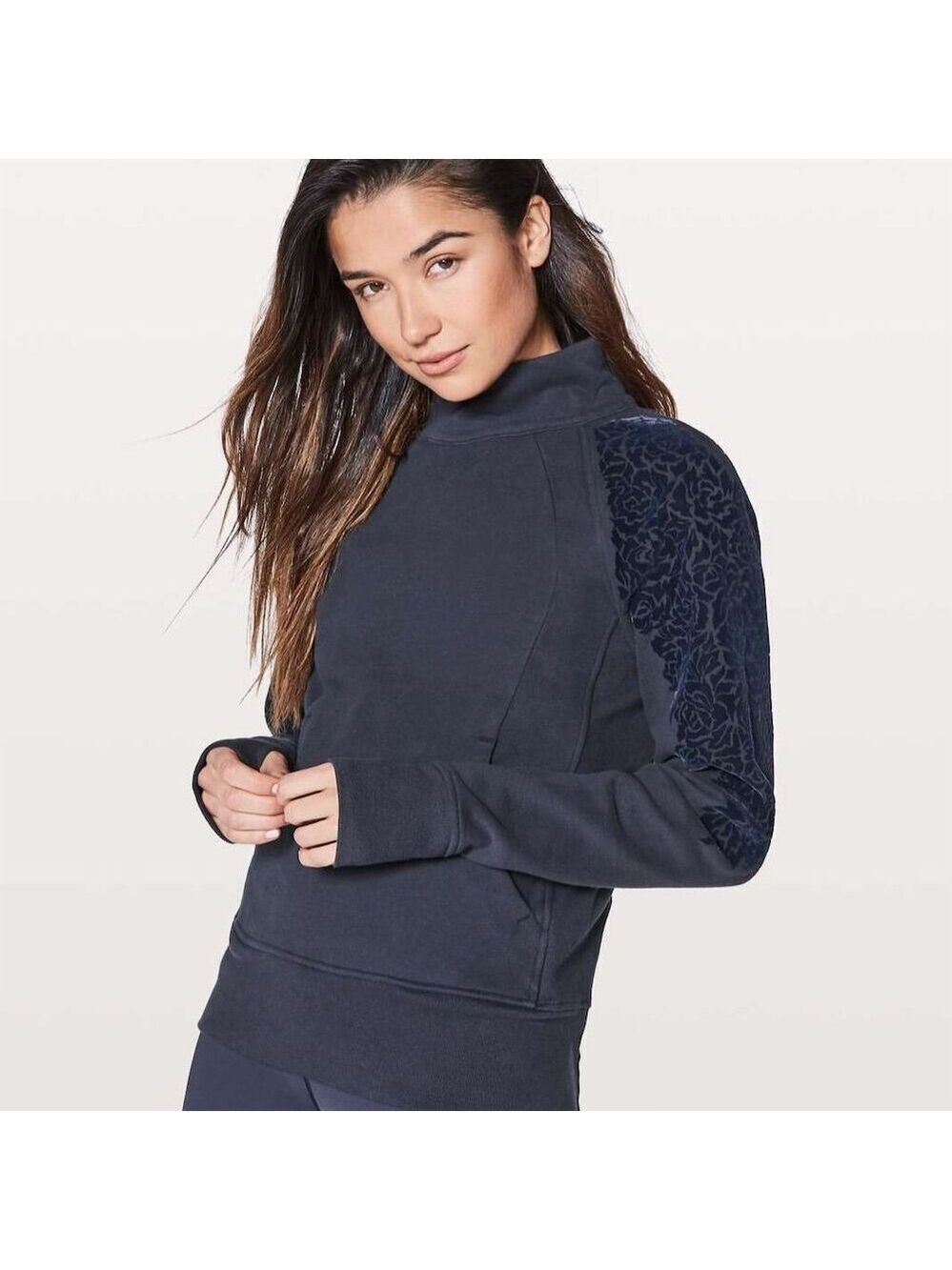 Lululemon Women's M Blue Floral Flock Funnel Neck Pullover Jacket Size 4